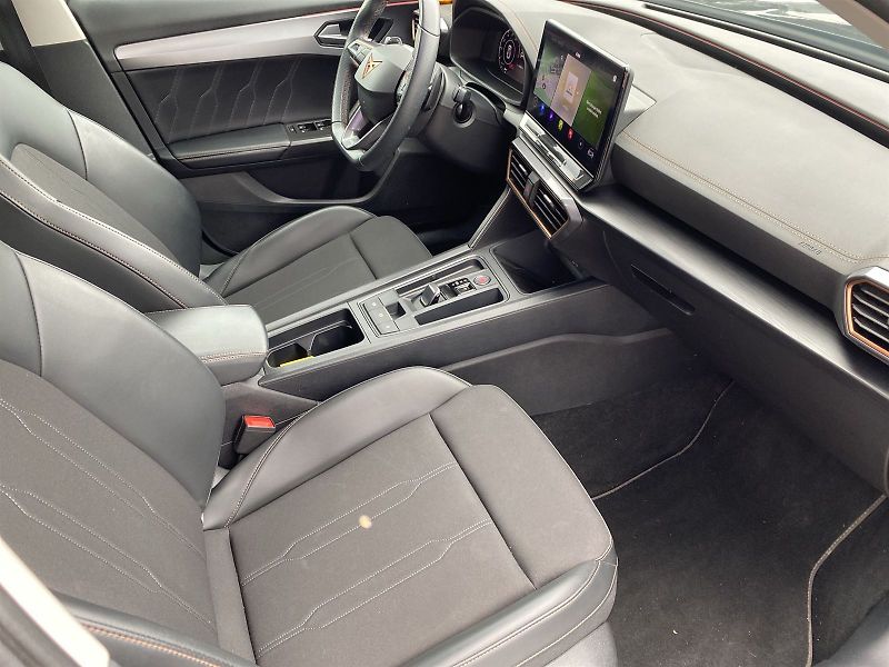Cupra Formentor (2024) 1.5 TSI DSG - fotka 9 z 37