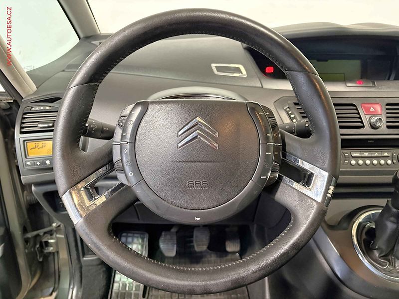Citroën C4 Picasso (2009) 1.6 HDI, autoAC, temp - fotka 16 z 17