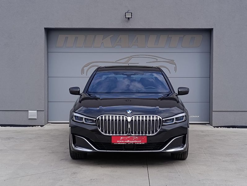 BMW Řada 7 740d xDRIVE DPH - fotka 2 z 42