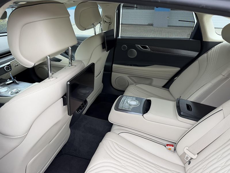 Genesis G80 2,5T 224kW 4x4 autom. TV  - fotka 18 z 20
