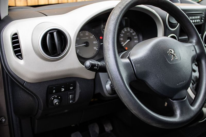 Peugeot Partner Tepee - fotka 14 z 28
