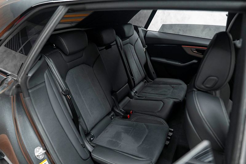 Audi SQ8 - fotka 18 z 21