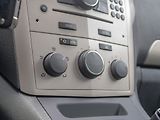 Opel Zafira (2008) 1.9D 88KW - 7 sedadel - náhled 23