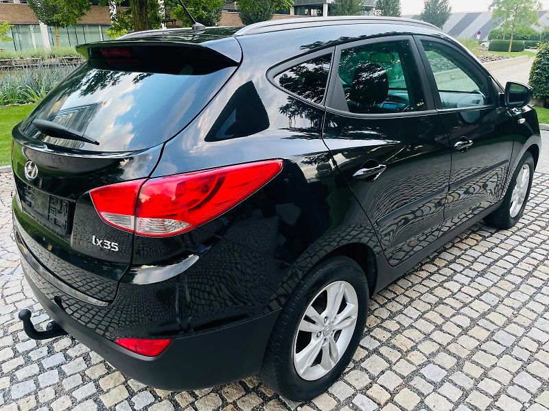 Hyundai ix35 2.0i MANUÁL VÝHŘEV TAŽNÉ - fotka 12 z 43