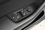 Volkswagen Passat 2,0 TDI 110kW DSG Business Zár - náhled 25