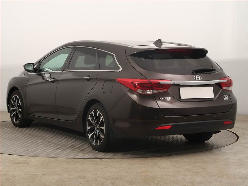 Hyundai i40 (2016) 1.7 CRDi, Navi, Tempomat - fotka 5 z 17