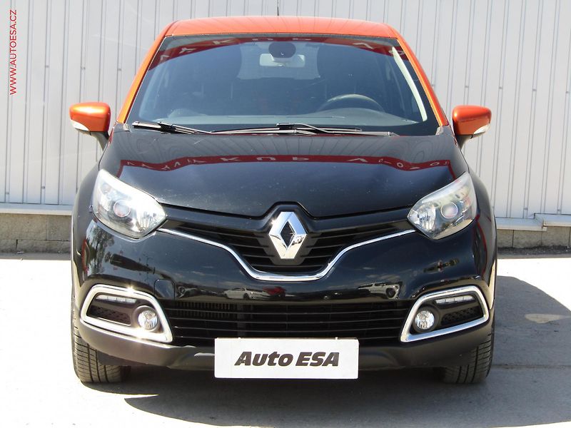 Renault Captur (2015) 1.2 TCe, 1.maj,ČR, AT - fotka 2 z 18