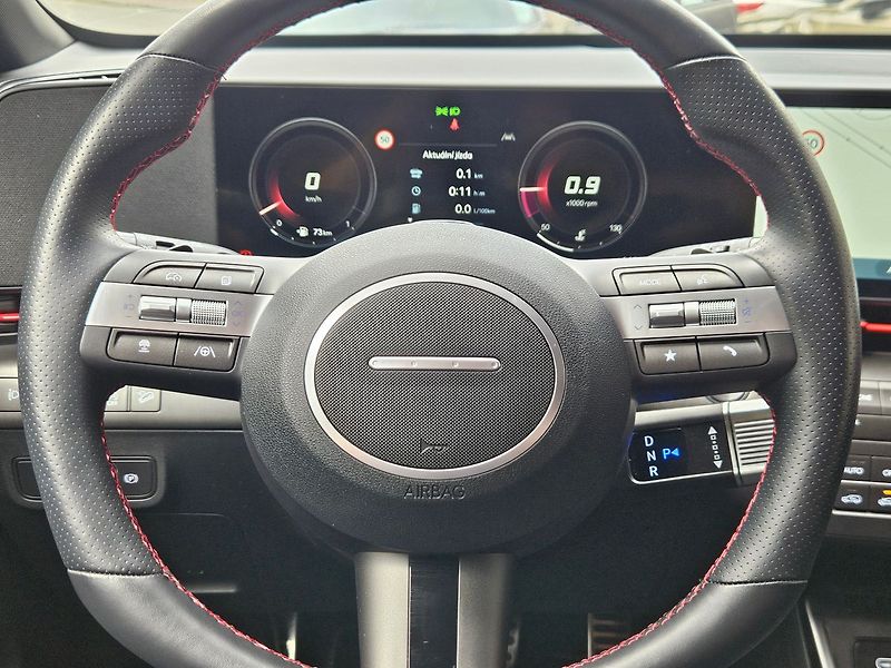 Hyundai Kona 1.6T-GDi 4x4 DCT N-Line,serv.k - fotka 15 z 35
