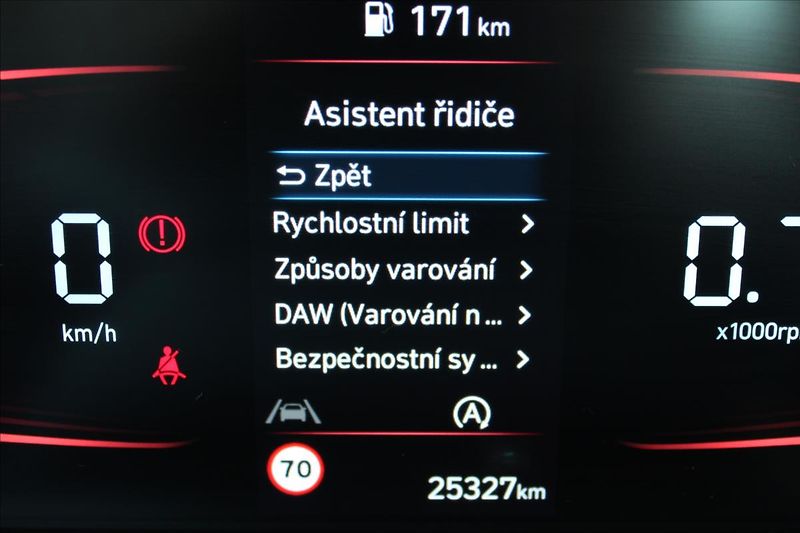 Hyundai i20 1,2 i  1MAJ,ZÁRUKA,DPH,25327KM - fotka 10 z 32