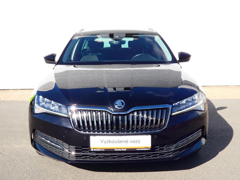 Škoda Superb III /FL Combi StylePlus 2.0 TD - fotka 4 z 30