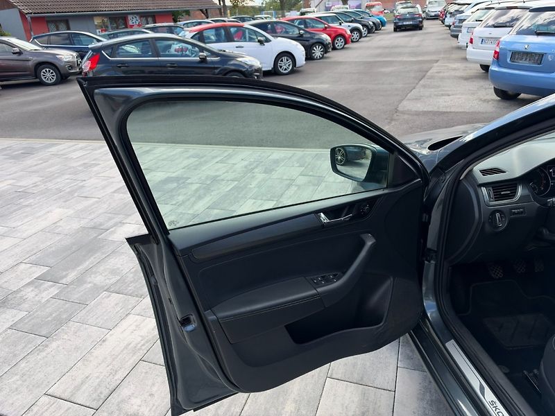 Škoda Rapid (2018) Clever 1.0 TSI 70kW - fotka 9 z 30