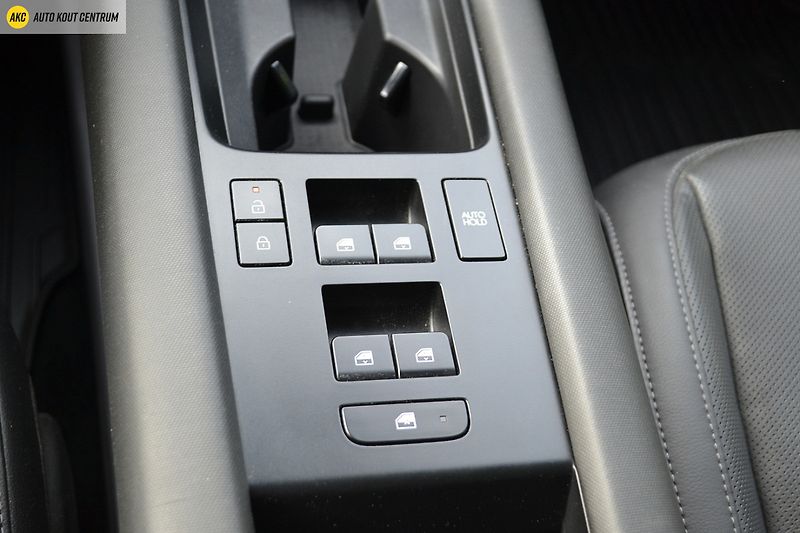 Hyundai Ioniq 6 239KW 4x4 POWER 77kWh STYLE PR - fotka 31 z 74