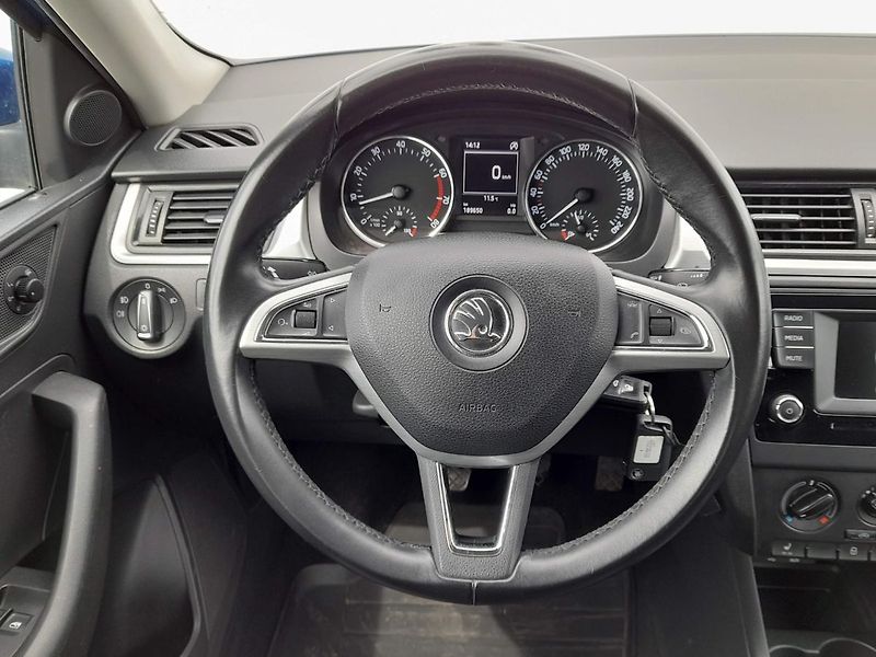 Škoda Rapid AMBITION FRESH 1.2TSi 81KW 6MP - fotka 17 z 20