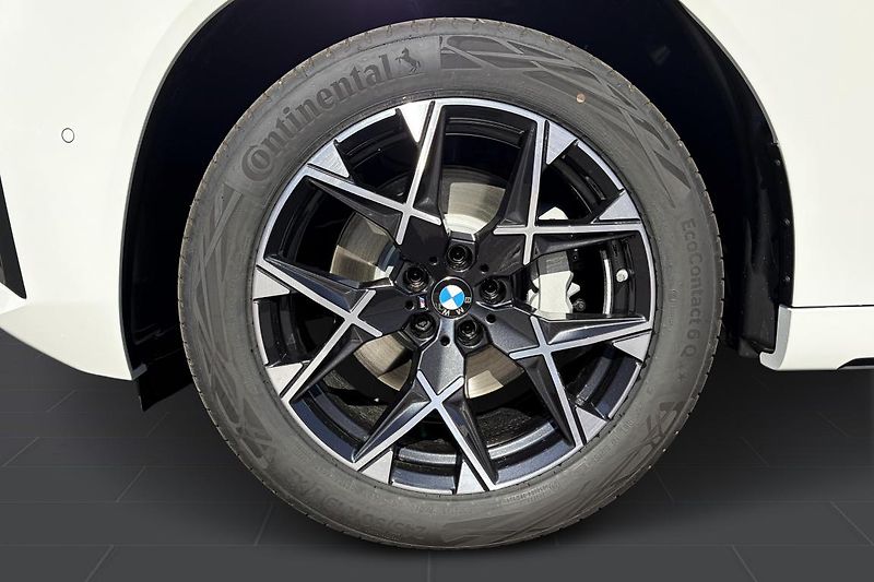 BMW X3 xDrive 40d - fotka 3 z 9