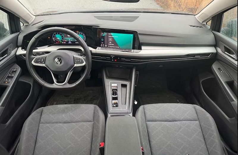 Volkswagen Golf Variant 1.5 TGI Base Ambient  - fotka 11 z 17