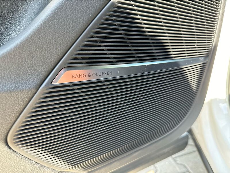 Audi Q8 50 TDI quattro - fotka 20 z 28