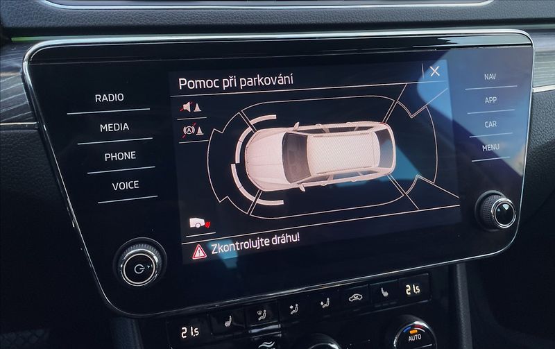 Škoda Superb 2,0 TDi,147kW,STYLE,DSG - fotka 21 z 28