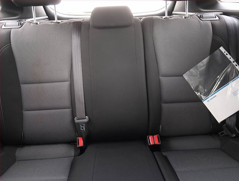 Hyundai i30 (2012) 1.6 GDI, Serv.kniha, Tempomat - fotka 10 z 18