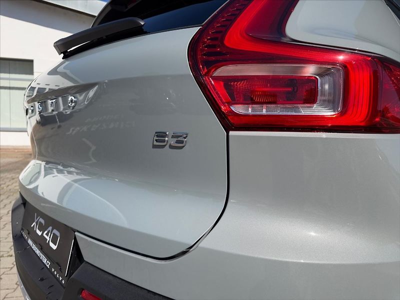 Volvo XC40 (2026) 2,0 B3 Core 8453 - fotka 13 z 13