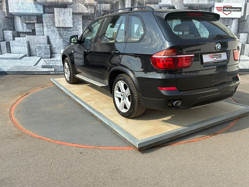 BMW X5 (2011) 40D, 3.0D, 225KW, XDRIVE - fotka 8 z 22