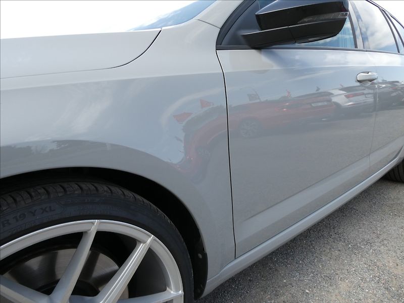 Škoda Octavia 2,0 TSi 162kW RS NAVI,EL. ŠÍBR - fotka 15 z 47