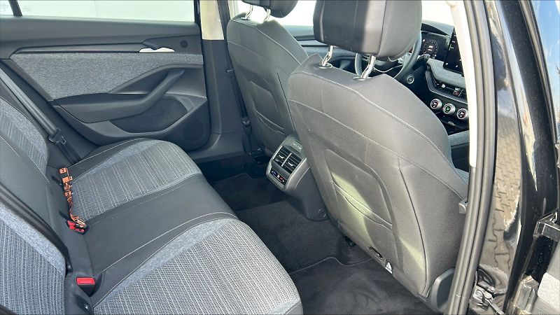 Škoda Superb (2024) SELEC TD 110/2.0 A7F - fotka 12 z 30