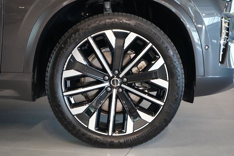 Volvo XC90 B5 PLUS Bright Vzduch, 360° - fotka 7 z 50