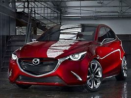 Koncept Mazda Hazumi.