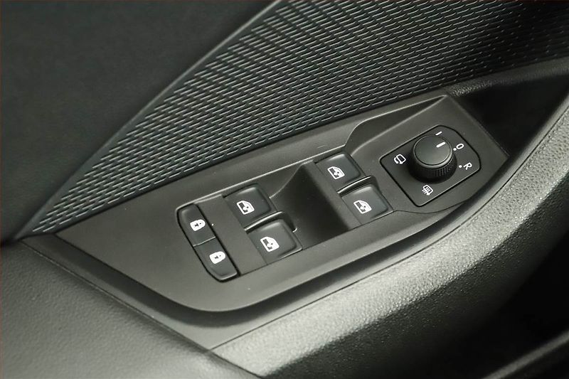 Škoda Octavia (2021) Style 2.0 TDI, ČR,1.maj - fotka 10 z 16