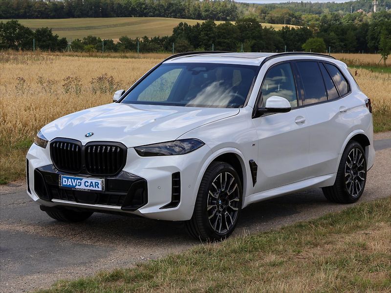 BMW X5 3,0 xDrive30d Mpacket - fotka 3 z 42