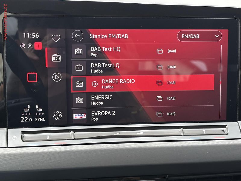 Volkswagen Golf (2022) 2.0 TDi, Style, LED - fotka 17 z 19