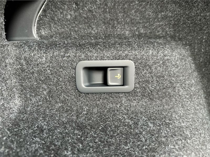 Škoda Enyaq 85 82 kWh 210 kW Sportline - fotka 14 z 23