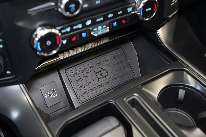 Ford F-150 (2026) Lariat 5,0 298 kW - fotka 36 z 53