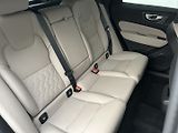 Volvo XC60 2.0 B5 4x4 PLUS DARK - náhled 14