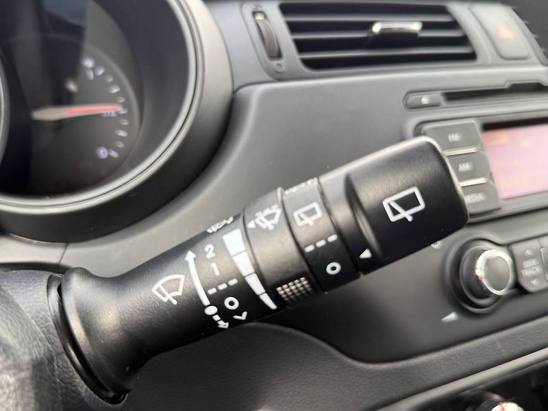 Kia Rio (2013) 1.25 CVVT 63 kW Active - fotka 17 z 21