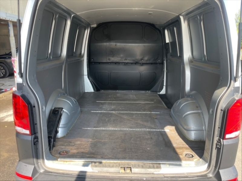 Volkswagen Transporter 2,0 TDI 81 - fotka 6 z 11