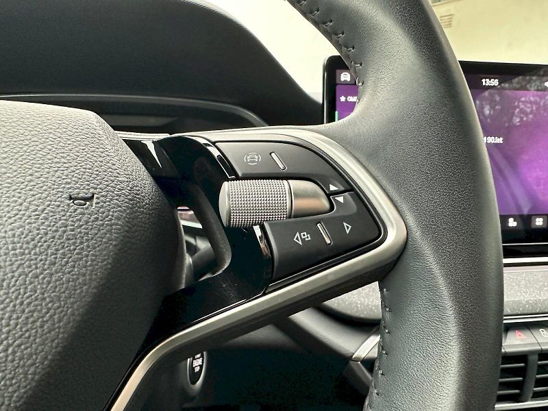 Škoda Octavia (2024) 1.5 TSI 110kW MHEV Top Selecti - fotka 11 z 24