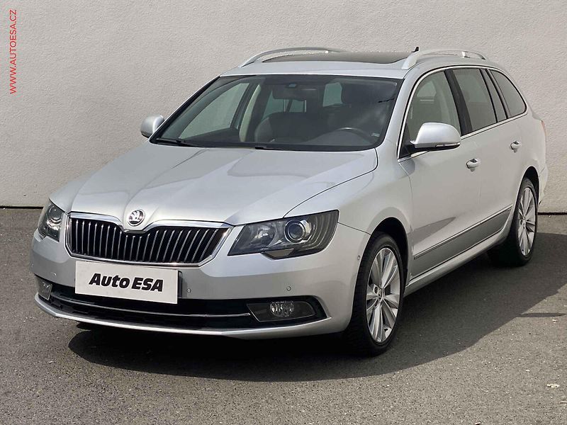 Škoda Superb (2015) 1.6 TDi, Elegance, kůže - fotka 3 z 17