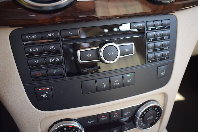 Mercedes-Benz GLK (2014) 350d 4M/vyhřívaná sedadla/Navi - fotka 36 z 43