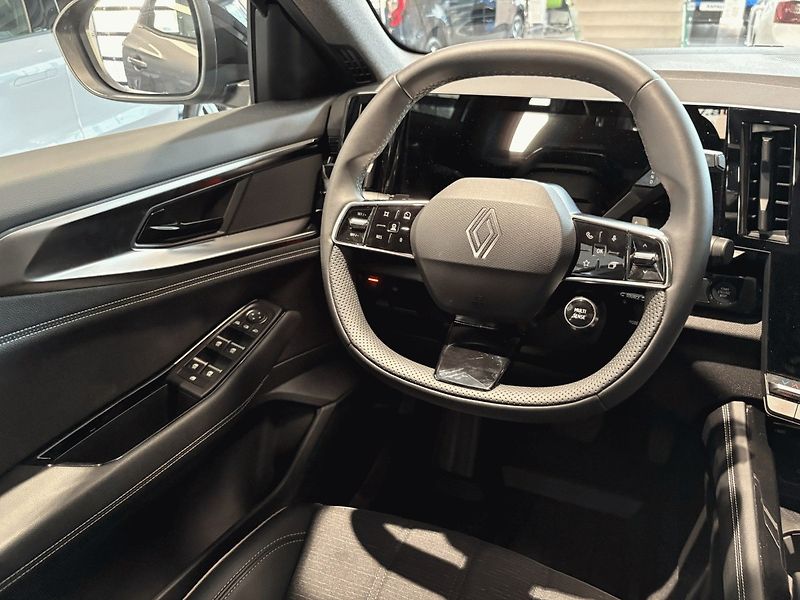 Renault Austral (2025) iconic mild hybrid 160 auto - fotka 9 z 9