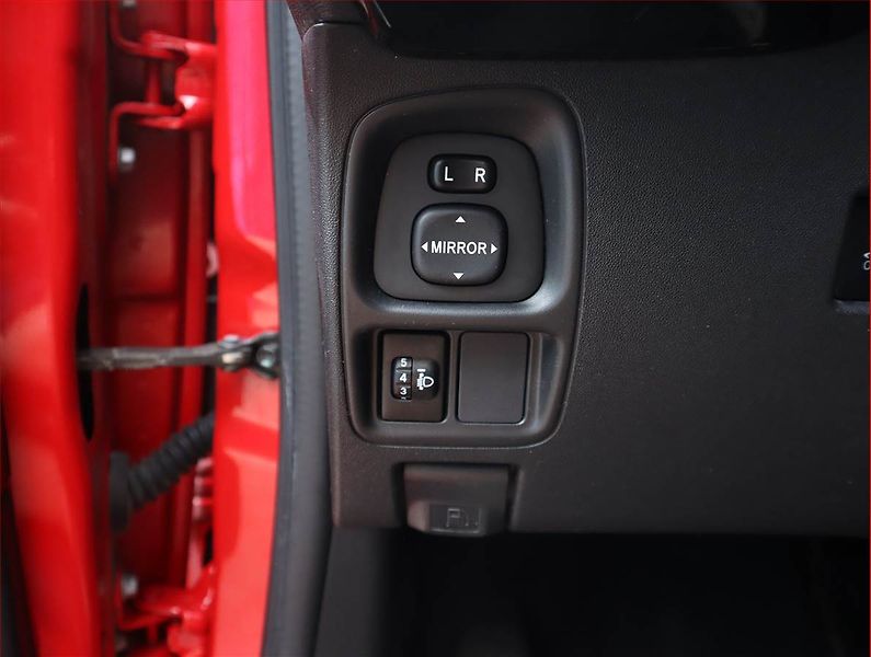 Toyota Aygo (2018) x-cite 1.0 VVT-i, Automat - fotka 18 z 18