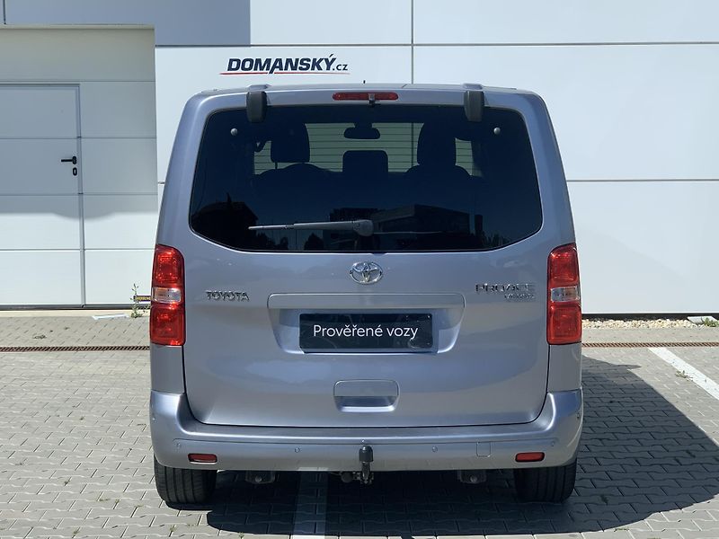 Toyota ProAce Verso VERSO FAMILY 2.0D-4D 106kW - fotka 12 z 31