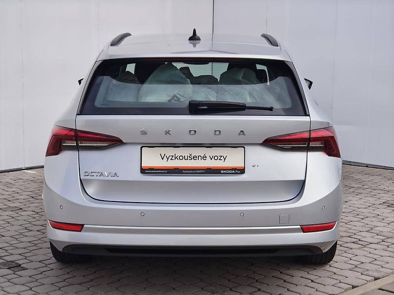 Škoda Octavia Ambition 6MP 2,0TDI - fotka 20 z 21