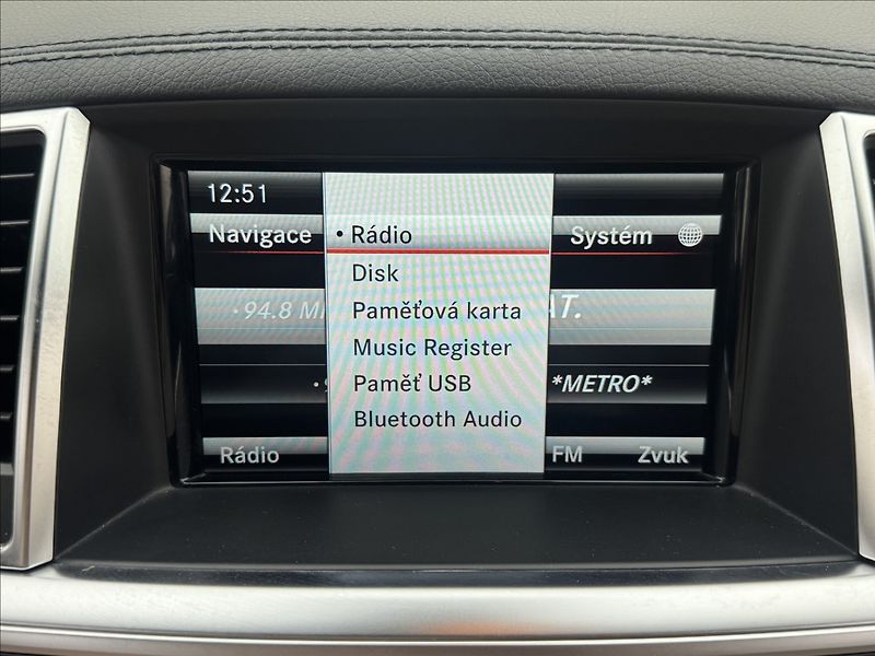 Mercedes-Benz GL 3,0 DPH AMG 4X4 NZTOP 360° TZ - fotka 20 z 48