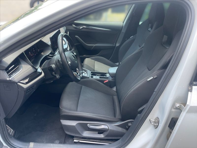 Škoda Octavia 2,0 TDI 110 Style DSG - fotka 7 z 11