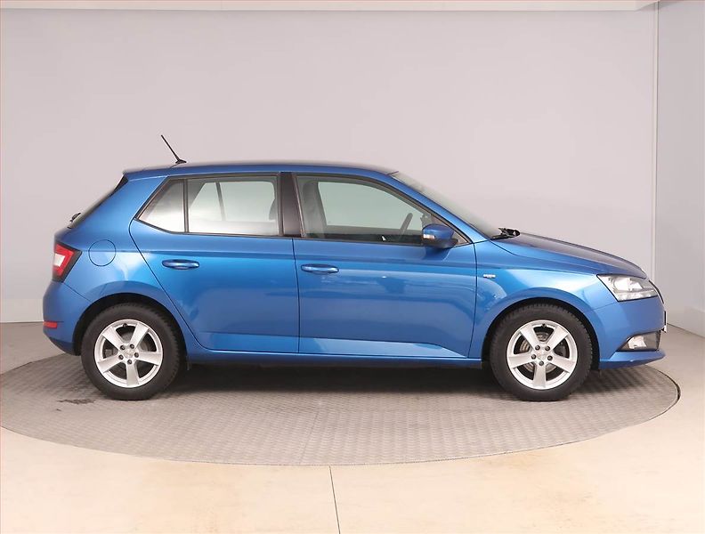 Škoda Fabia (2021) Ambition Plus 1.0 TSI, ČR - fotka 6 z 15