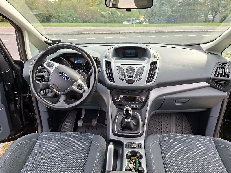 Ford C-MAX (2014) - fotka 14 z 17