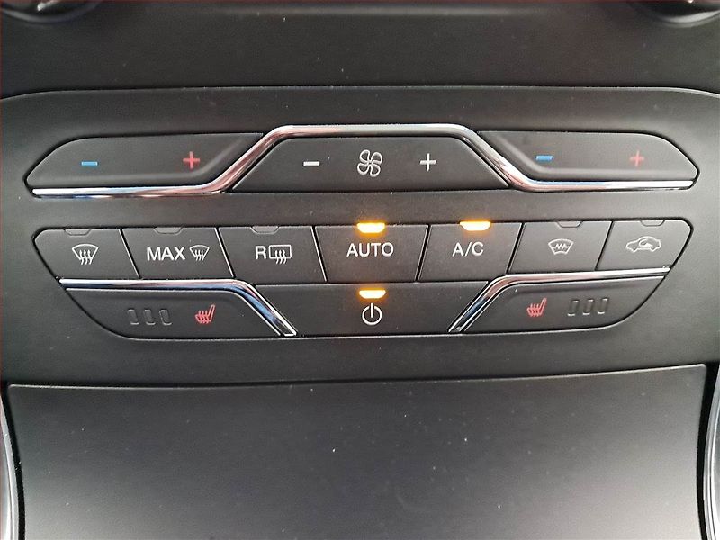 Ford Edge (2019) 2.0 EcoBlue BiTurbo, 4X4 - fotka 16 z 19