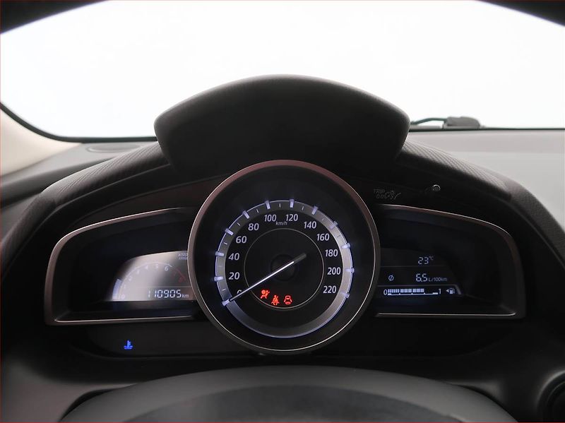 Mazda CX-3 (2016) Attraction 2.0 Skyactiv-G - fotka 9 z 14