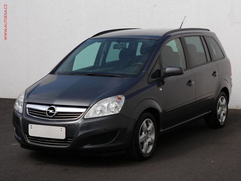 Opel Zafira (2006) 1.8 16V, AC, temp, tažné - fotka 3 z 3